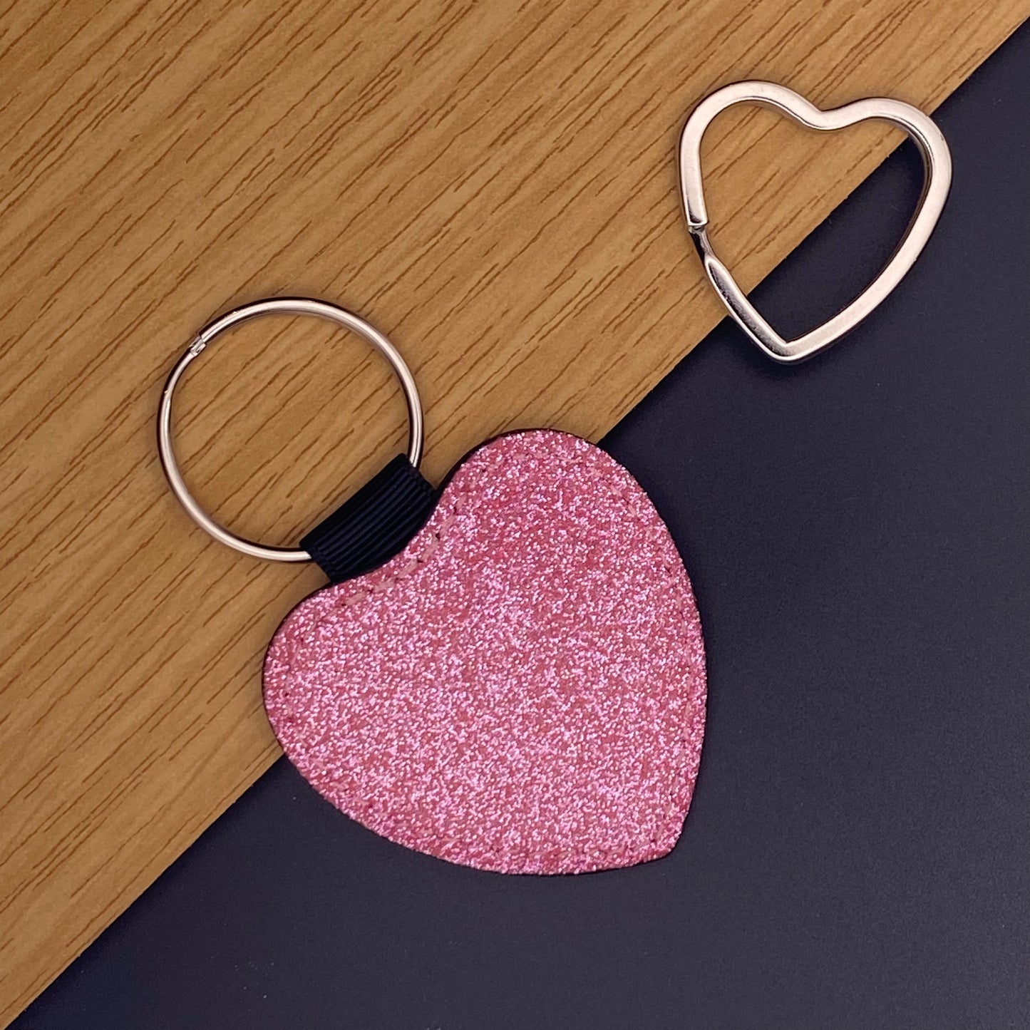 Personalisierter Schlüsselanhänger | Glitzerherz | Pink